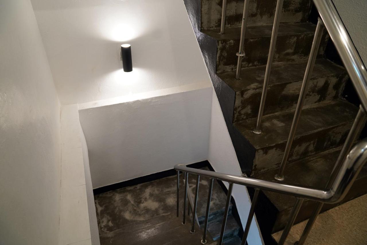 Apollo Guesthouse โซล ภายนอก รูปภาพ